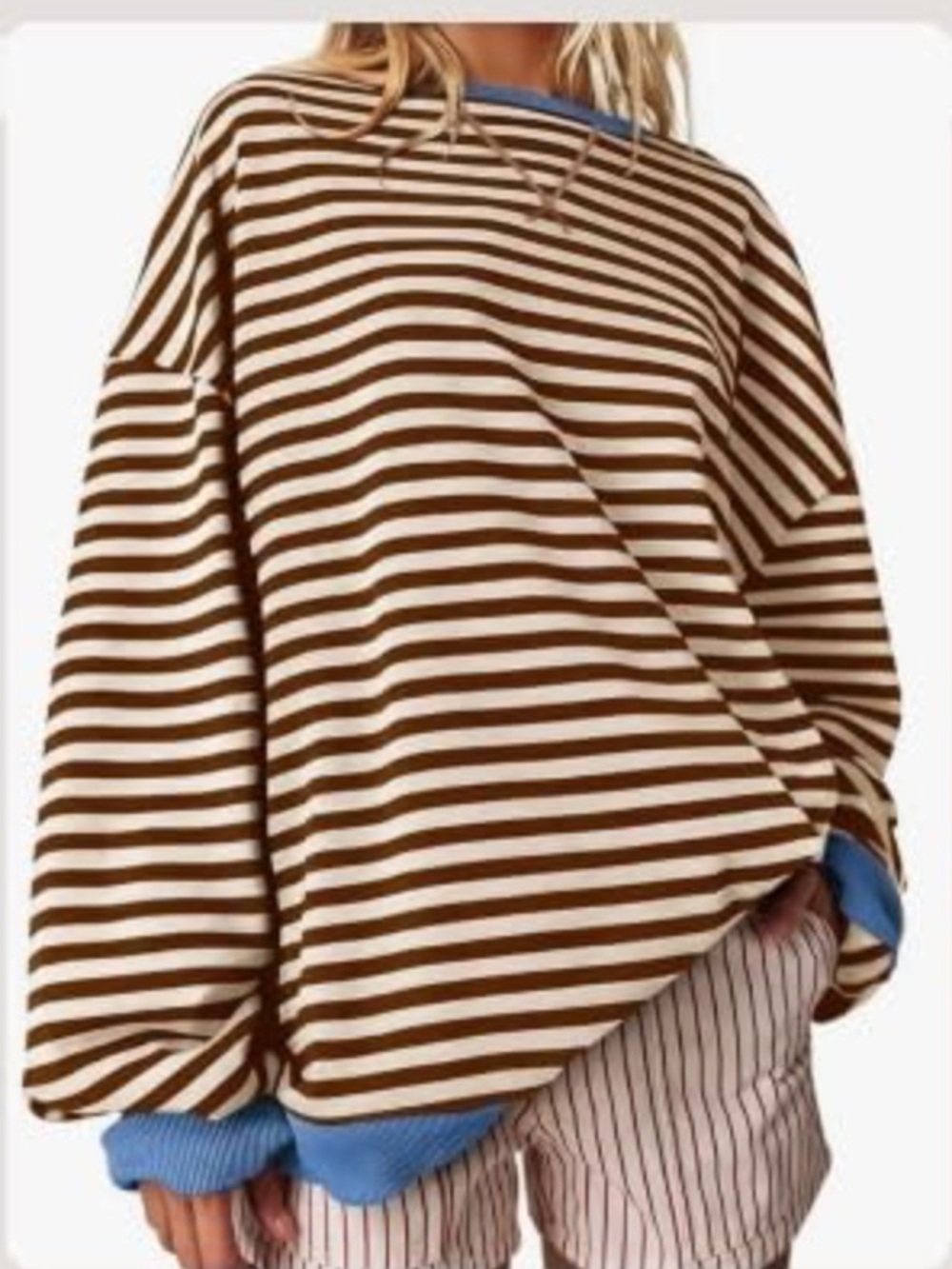 NWT Women’s UEU Oversized Crewneck Pullover